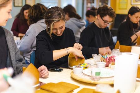 delavnica-carobne-medene-hiske (10)